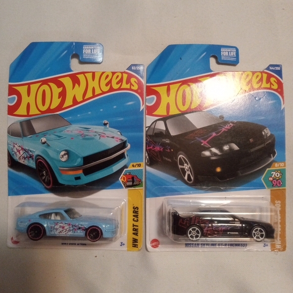 Hot Wheels Art Cars Set - Turquoise and Black - Picture 1 of 14